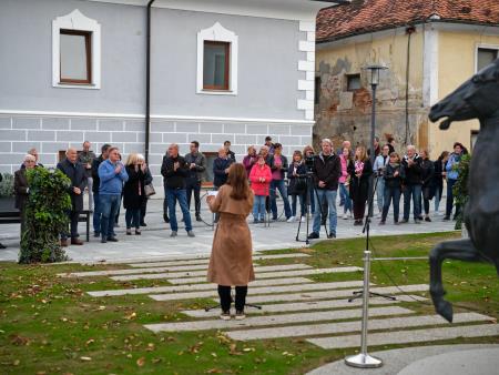 13_odkritje kipa konja (1)